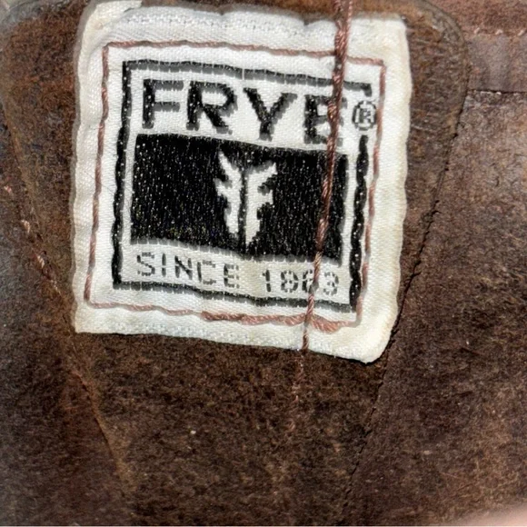 Frye Women’s Size 8.5M Engineer Ankle Boots Moto Boots Brown Leather Pull On - Picture 3 of 13